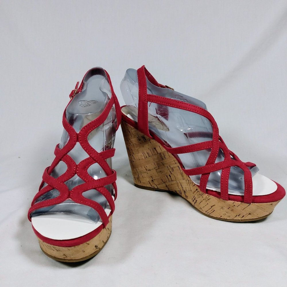 Fergie Villa Azalea Pink Wedge Sandals 5.5